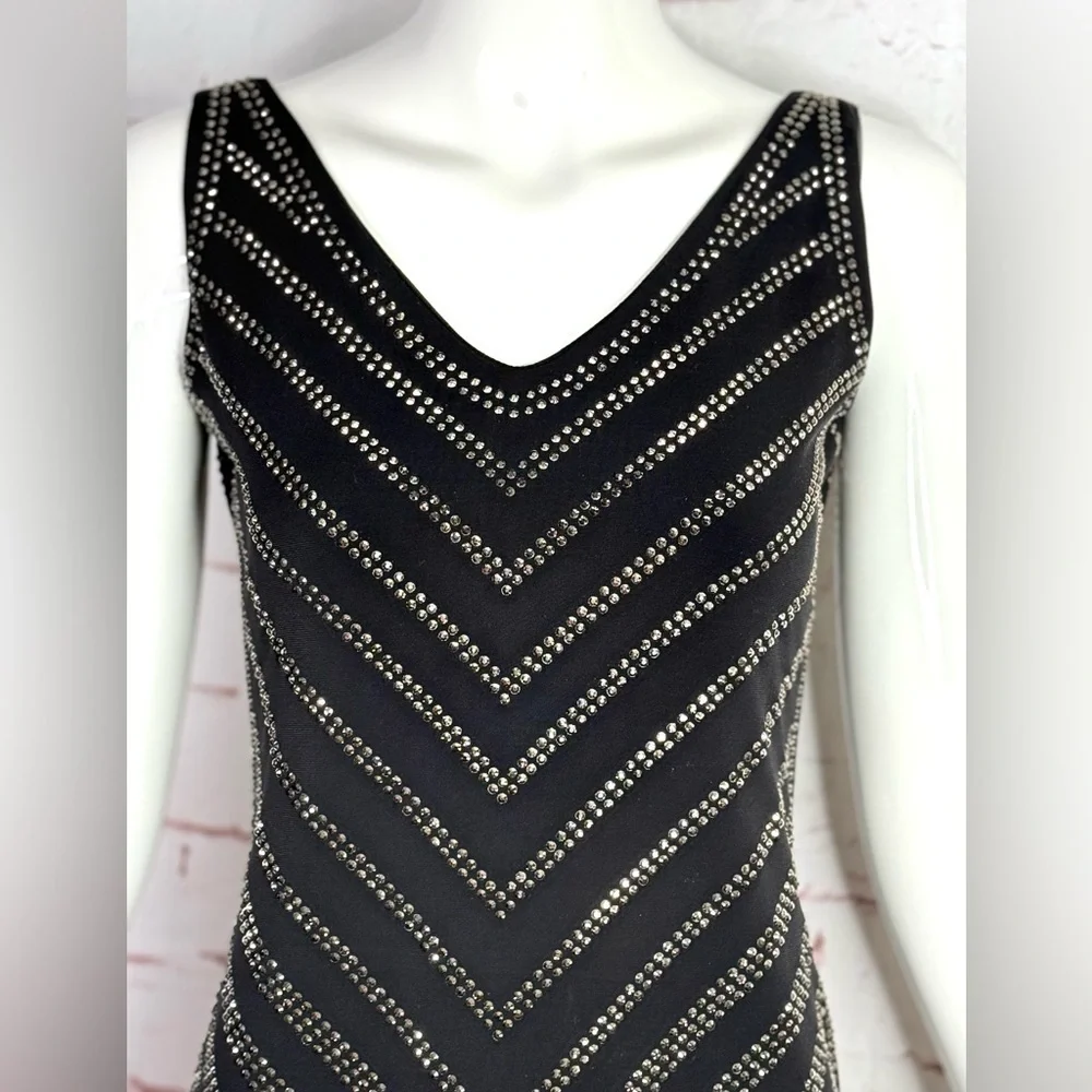 CACHE XS Silver Metallic Studs Embellished Black V-Neck Sleeveless Dress Size XS - Picture 13 of 15